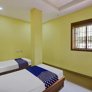 Hotel Oyo Spot On 81130 Manorama Residency, Kannur